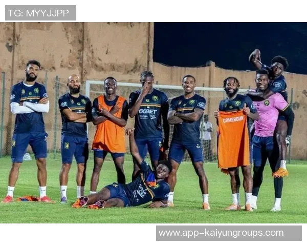 吉拉西未入非洲年度最佳球员候选名单经纪人愤怒指责这是极大的耻辱