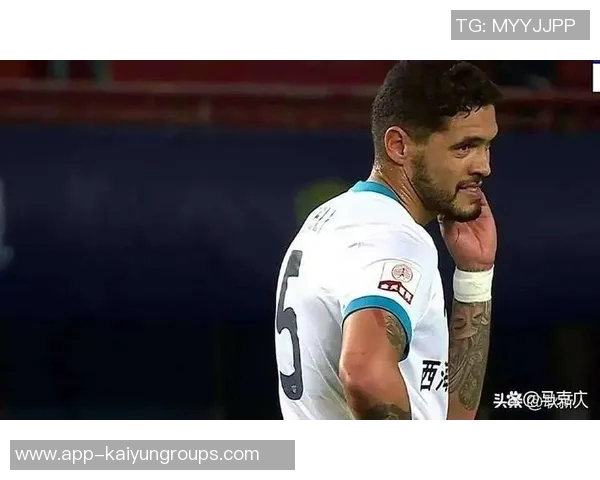 切尔西宣布终止博纳诺特租借协议球员正式加盟利兹联